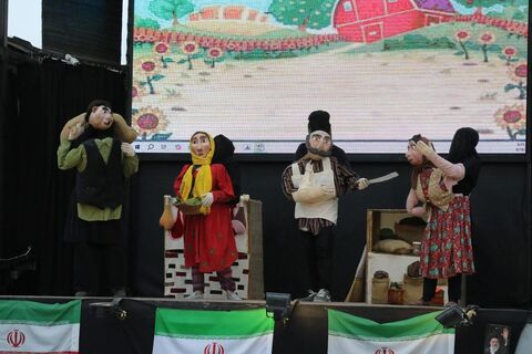 پنجمین اجرای تماشاخانه سیار کانون پرورش فکری کودکان و نوجوانان در روستای کوهی خیل جویبار