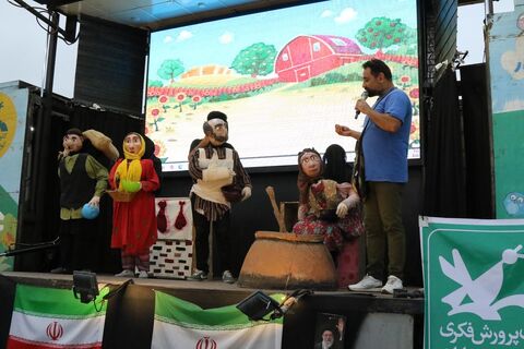 پنجمین اجرای تماشاخانه سیار کانون پرورش فکری کودکان و نوجوانان در روستای کوهی خیل جویبار