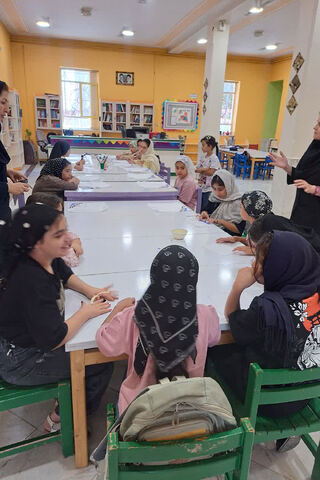 پویش به رنگ همدلی در مرکز شماره سه/ کانون چهارمحال و بختیاری
