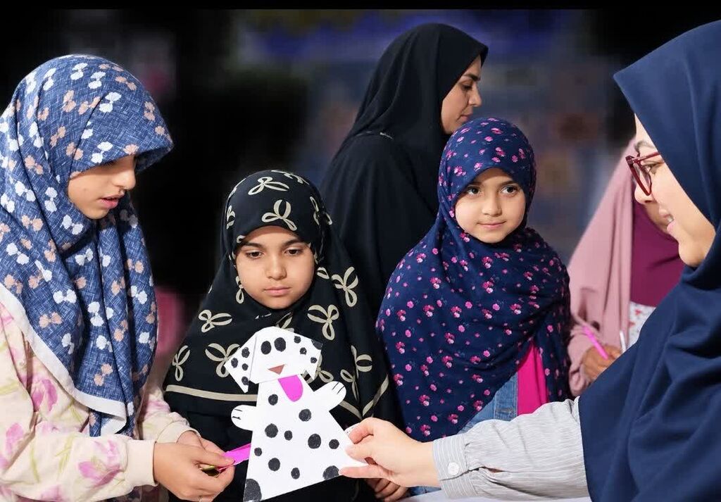 همکاری کانون قزوین با یادواره شهدای کارمند استان