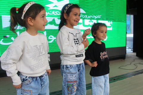 تماشاخانه سیار کانون در روستای لیوارجان یک روز به یاد ماندنی را رقم زد.
