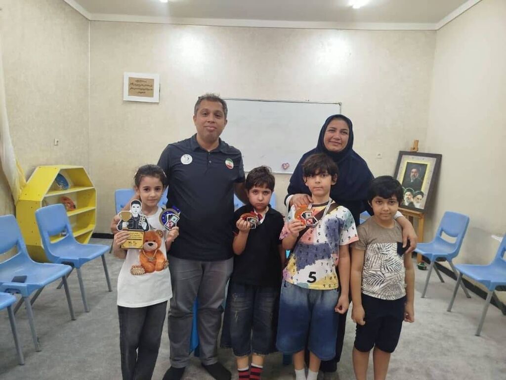 برگزاری «جام وحدت» با رقابت دومینوی کودکان مرکز فرهنگی هنری گلشهر
