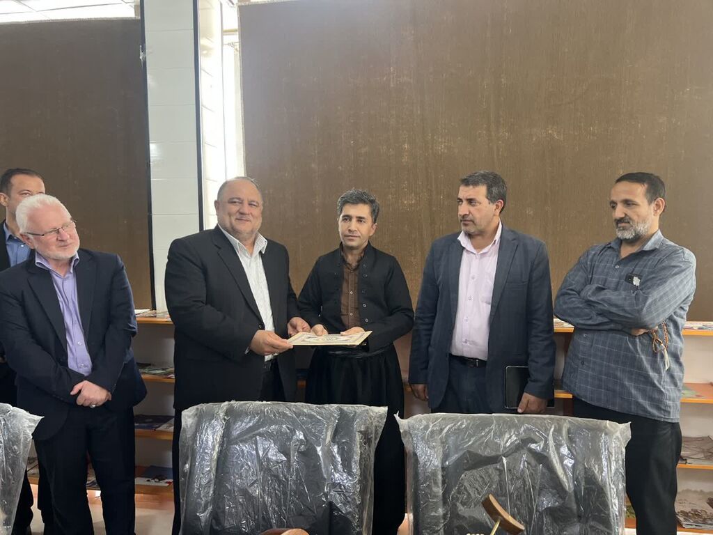 مدیرکل فرهنگ و ارشاد اسلامی استان کرمانشاه از کانون ثلاث باباجانی بازدید کرد