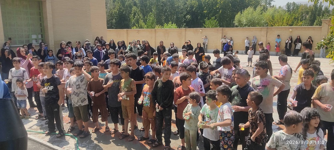 جشنواره «آب و رنگ»؛ رنگینکمانی از مهر و دوستی در مرکز باغبادران