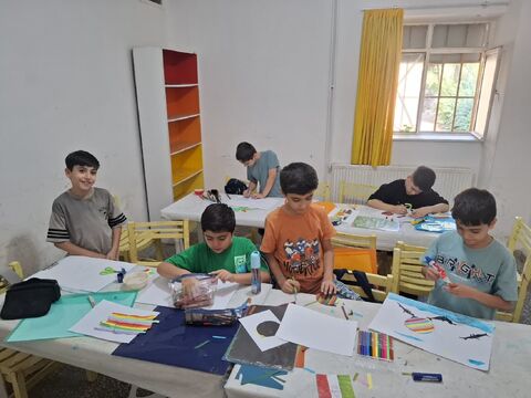 کلاس نقاشی خلاق کانون جایی برای ظهور خلاقیت