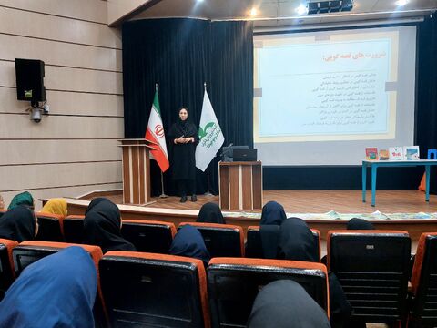سومین دوره آموزش «راهبردهای تربیت و یادگیری» برای مربیان پیش‌دبستانی هرمزگان در قاب دوربین