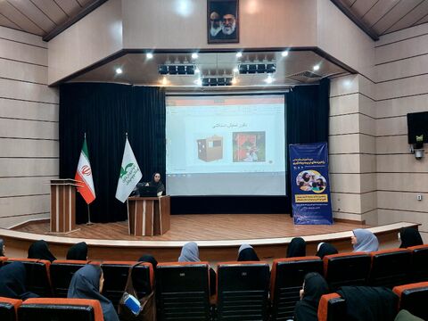 سومین دوره آموزش «راهبردهای تربیت و یادگیری» برای مربیان پیش‌دبستانی هرمزگان در قاب دوربین