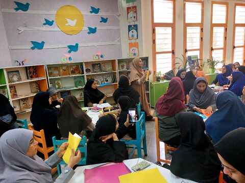 سومین دوره آموزش «راهبردهای تربیت و یادگیری» برای مربیان پیش‌دبستانی هرمزگان در قاب دوربین