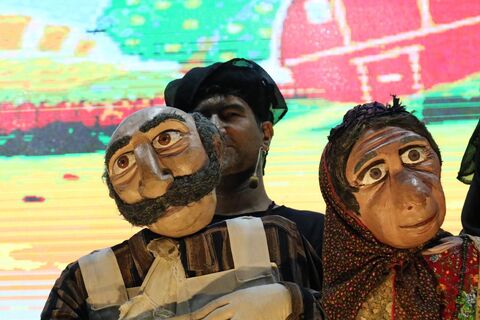 چهاردهمین اجرای تماشاخانه سیار کانون پرورش فکری کودکان و نوجوانان در روستای فرم فریدونکنار