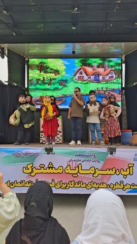 پانزدهمین اجرای تماشاخانه سیار کانون پرورش فکری کودکان و نوجوانان در روستای سیاهرودسر محمودآباد