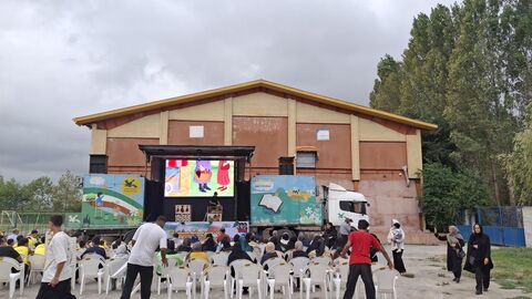شانزدهمین اجرای تماشاخانه سیار کانون پرورش فکری کودکان و نوجوانان در روستای آزادمون محمودآباد