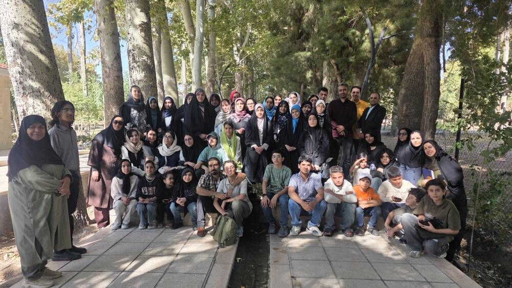کتاب «اسپاگتی با سس قرمز» در کانون سرچشمه نقد و بررسی شد