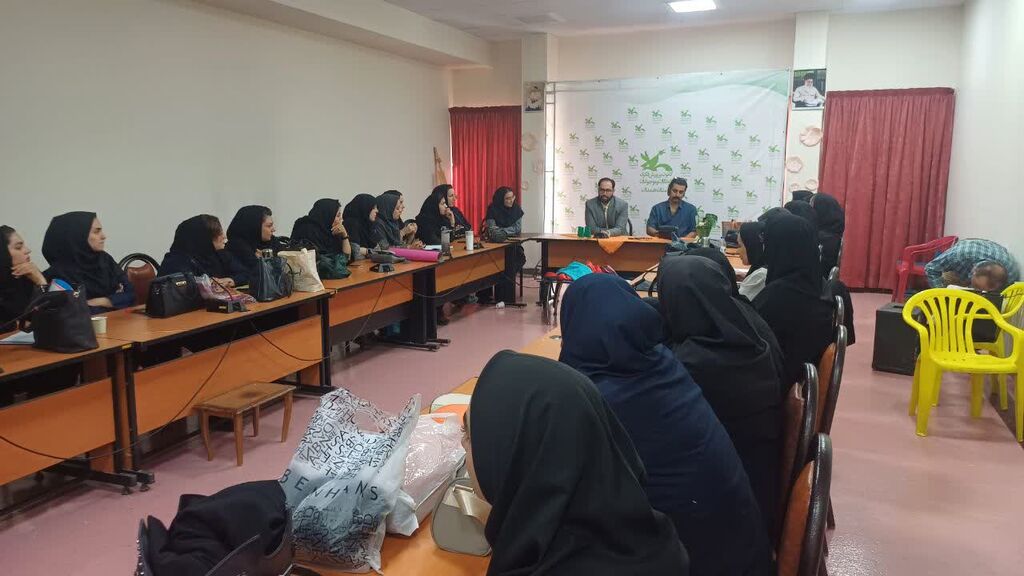 بازدید مدیرکل کانون همدان از دوره تربیت مربی مربیان پیش‌دبستانی