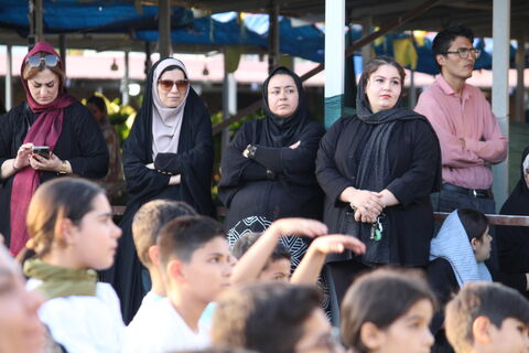 برگ‌هایی از خاطرات شاد تماشاخانه سیار در هادیشهر و مرند