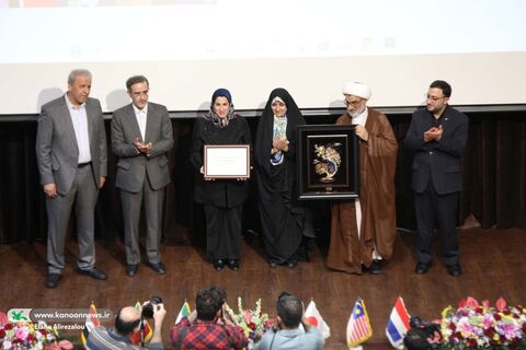 حضور مدیرعامل کانون در کنگره بین المللی رویان