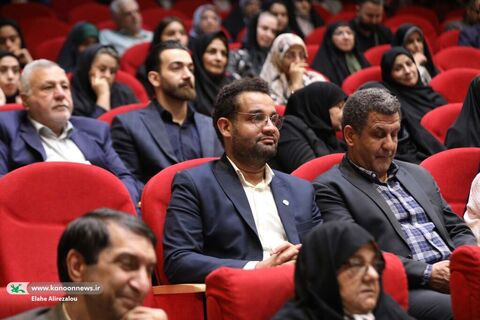 حضور مدیرعامل کانون در کنگره بین المللی رویان