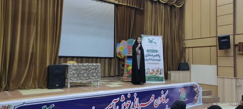 دوره «راهبردهای تربیت و یادگیری مربیان پیش‌دبستانی» در کانون استان ایلام به روایت تصویر