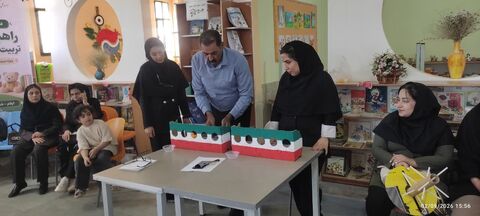 دوره «راهبردهای تربیت و یادگیری مربیان پیش‌دبستانی» در کانون استان ایلام به روایت تصویر