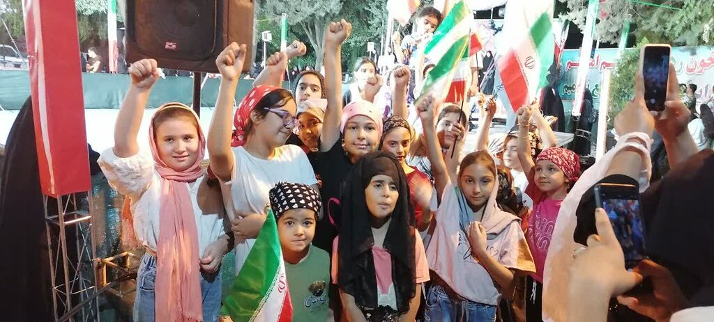 اعضای مرکز شماره ۵ کانون کرمانشاه در برنامههای شبانه اجتماعات مردمی شرکت کردند