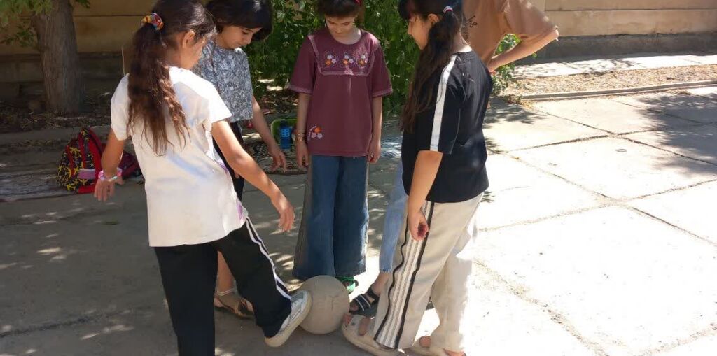 برگزاری اردوی درون‌مرکزی ویژه دختران در کانون گواور