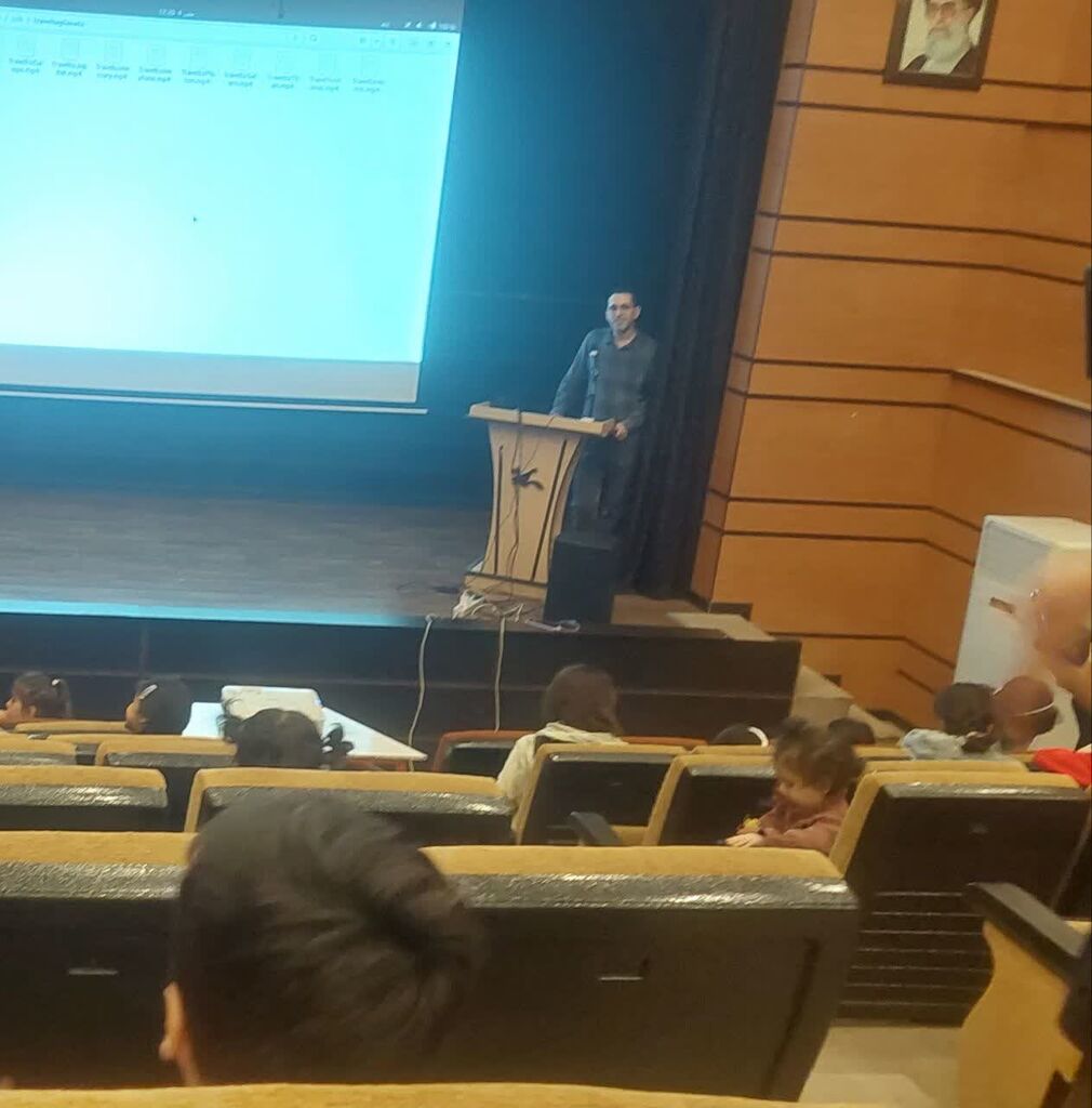 برگزاری کارگاه‌های علمی و ادبی پویش «نامه‌ای از آسمان» در مرکز شماره ۴ کانون کرمانشاه