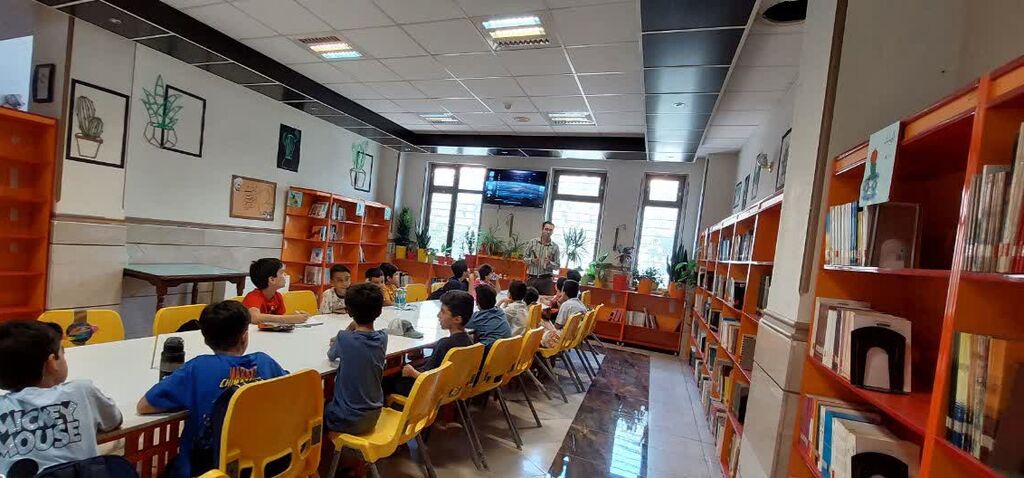 برگزاری کارگاه‌های علمی و ادبی پویش «نامه‌ای از آسمان» در مرکز شماره ۴ کانون کرمانشاه