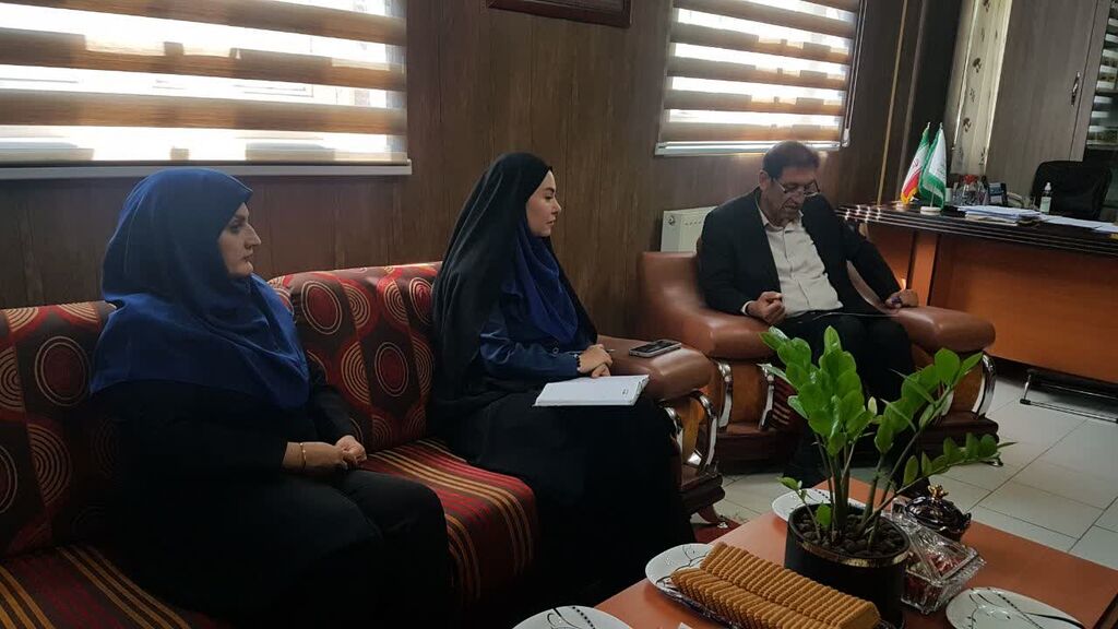 نشست مدیرکل کانون پرورش فکری کرمانشاه و رئیس کانون وکلای دادگستری استان