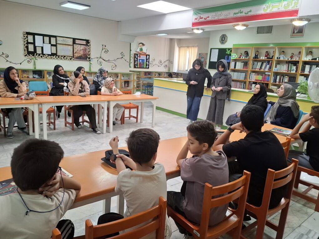 برگزاری نشست باشگاه خانوادگی «چهار فصل، چهار کتاب» در مرکز ۳۵ کانون تهران