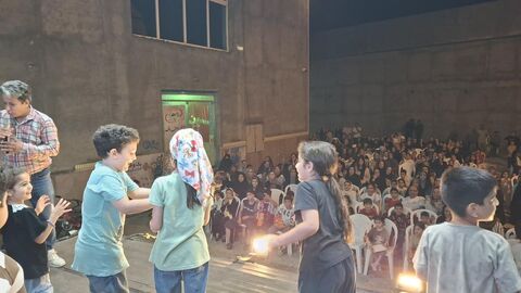 نوزدهمین اجرای تماشاخانه سیار کانون پرورش فکری کودکان و نوجوانان در روستای تازه آباد نوشهر
