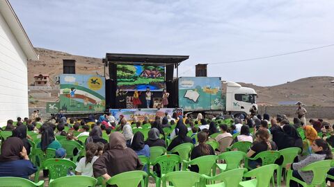 بیستمین اجرای تماشاخانه سیار کانون پرورش فکری کودکان و نوجوانان در  بخش بیرون‌بشم، مرزن‌آباد چالوس