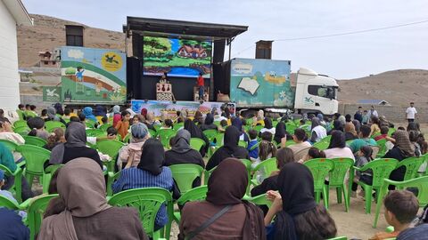 بیستمین اجرای تماشاخانه سیار کانون پرورش فکری کودکان و نوجوانان در  بخش بیرون‌بشم، مرزن‌آباد چالوس