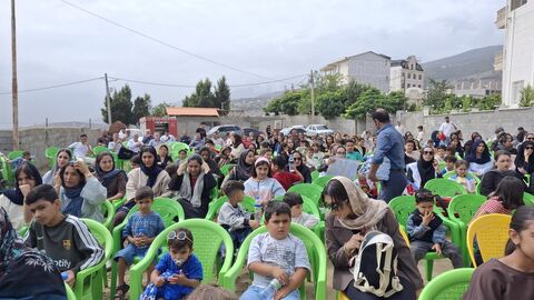 بیستمین اجرای تماشاخانه سیار کانون پرورش فکری کودکان و نوجوانان در  بخش بیرون‌بشم، مرزن‌آباد چالوس