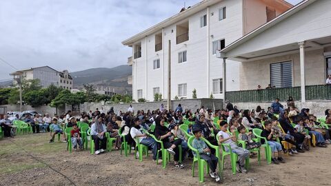 بیستمین اجرای تماشاخانه سیار کانون پرورش فکری کودکان و نوجوانان در  بخش بیرون‌بشم، مرزن‌آباد چالوس
