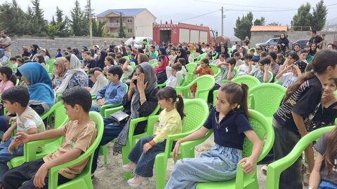 بیستمین اجرای تماشاخانه سیار کانون پرورش فکری کودکان و نوجوانان در  بخش بیرون‌بشم، مرزن‌آباد چالوس