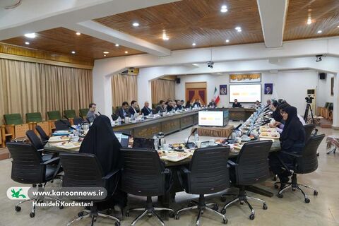 نشست مدیرعامل و مدیران ستادی کانون
