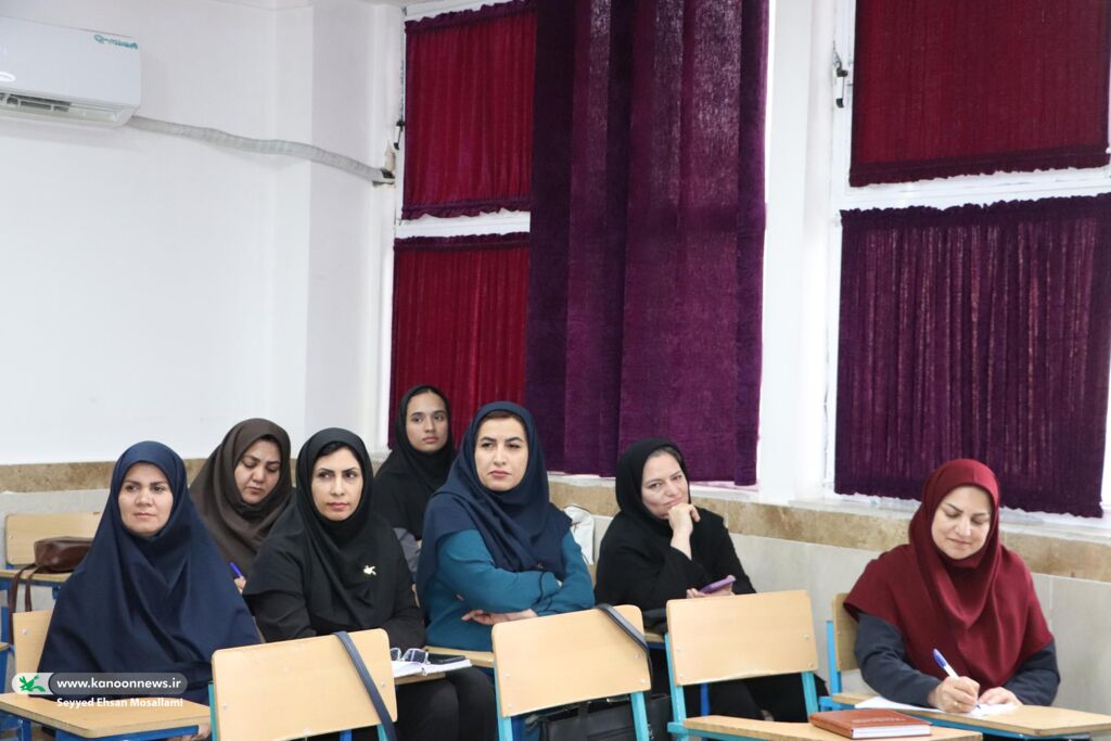 تأکید اساتید «قاف» بر تجربه و مطالعه برای تقویت اندیشه نوجوانان