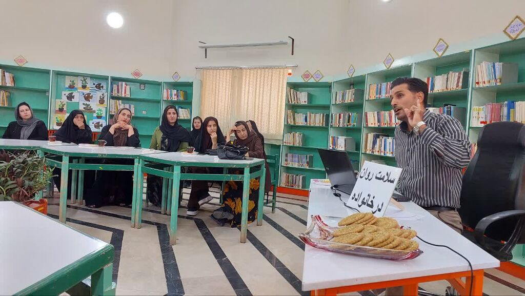 نشست شورای خانواده با موضوع سلامت روان در کانون جوانرود برگزار شد