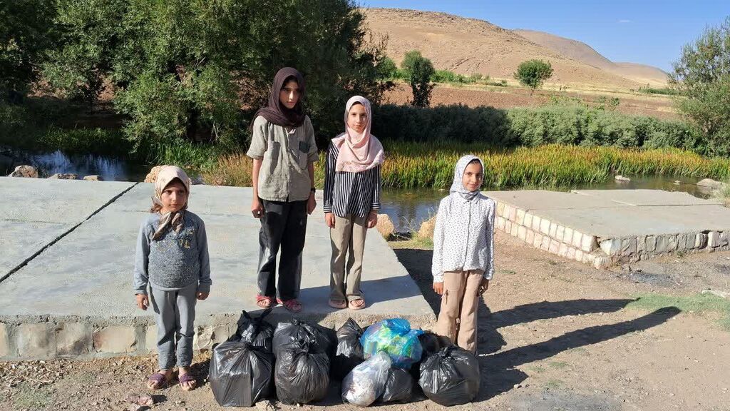 برگزاری اردوی فرهنگیتربیتی خانوادهمحور کانون کنگاور در سراب فش