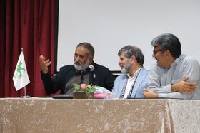 شاعر کودک بودن، با کودکانه شعر گفتن متفاوت است