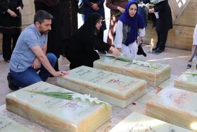 تجدید میثاق کارشناسان ادبی «قاف» با شهدای گمنام