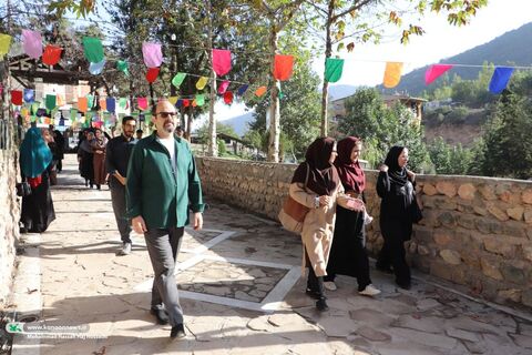 سفر «قاف» به زیارت؛بازدید نوجوانان از از جاذبه‌ی گردشگری گرگان