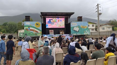 بیست و یکمین اجرای تماشاخانه سیار کانون پرورش فکری کودکان و نوجوانان در روستای  لاهو کلاردشت