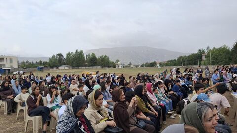 بیست و یکمین اجرای تماشاخانه سیار کانون پرورش فکری کودکان و نوجوانان در روستای  لاهو کلاردشت