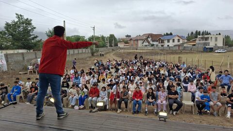 بیست و یکمین اجرای تماشاخانه سیار کانون پرورش فکری کودکان و نوجوانان در روستای  لاهو کلاردشت