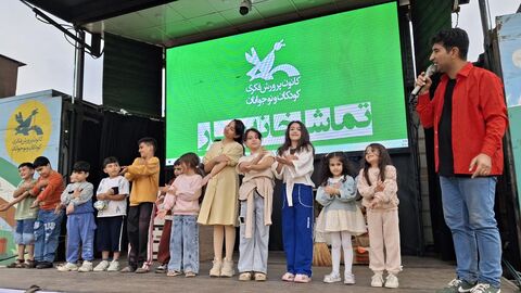 بیست و یکمین اجرای تماشاخانه سیار کانون پرورش فکری کودکان و نوجوانان در روستای  لاهو کلاردشت