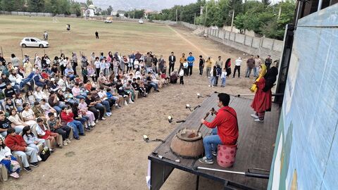 بیست و یکمین اجرای تماشاخانه سیار کانون پرورش فکری کودکان و نوجوانان در روستای  لاهو کلاردشت