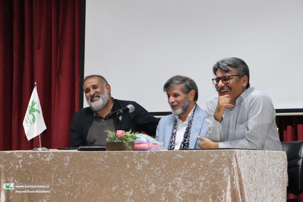 شاعر کودک بودن، با کودکانه شعر گفتن متفاوت است