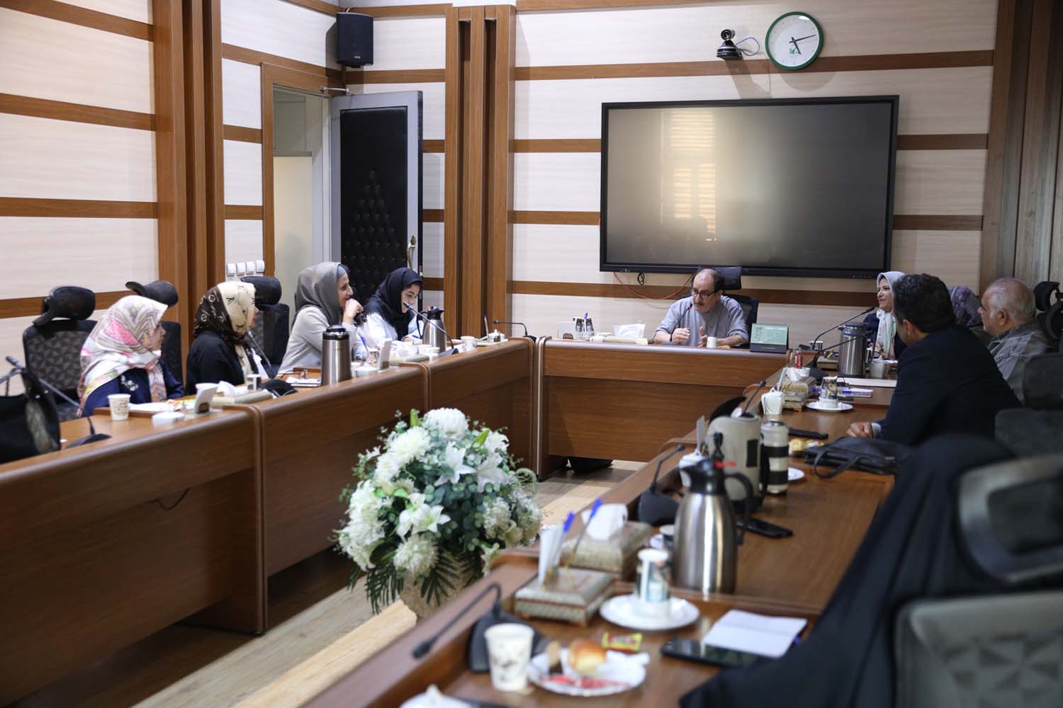 دهمین نشست انجمن شعر برگ