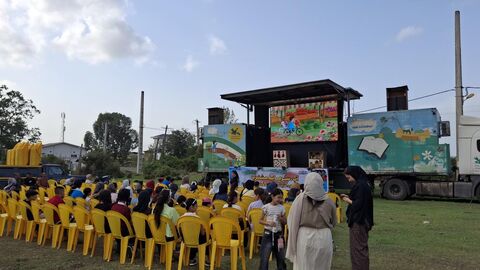 بیست و چهارمین اجرای تماشاخانه سیار کانون پرورش فکری کودکان و نوجوانان در روستای مازوپشته، چالوس