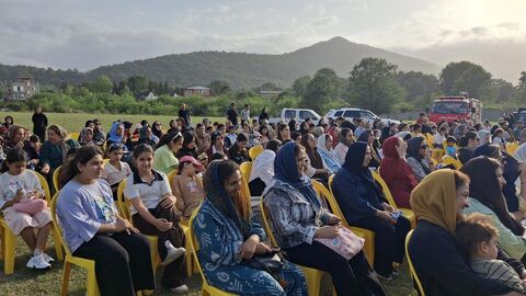 بیست و چهارمین اجرای تماشاخانه سیار کانون پرورش فکری کودکان و نوجوانان در روستای مازوپشته، چالوس